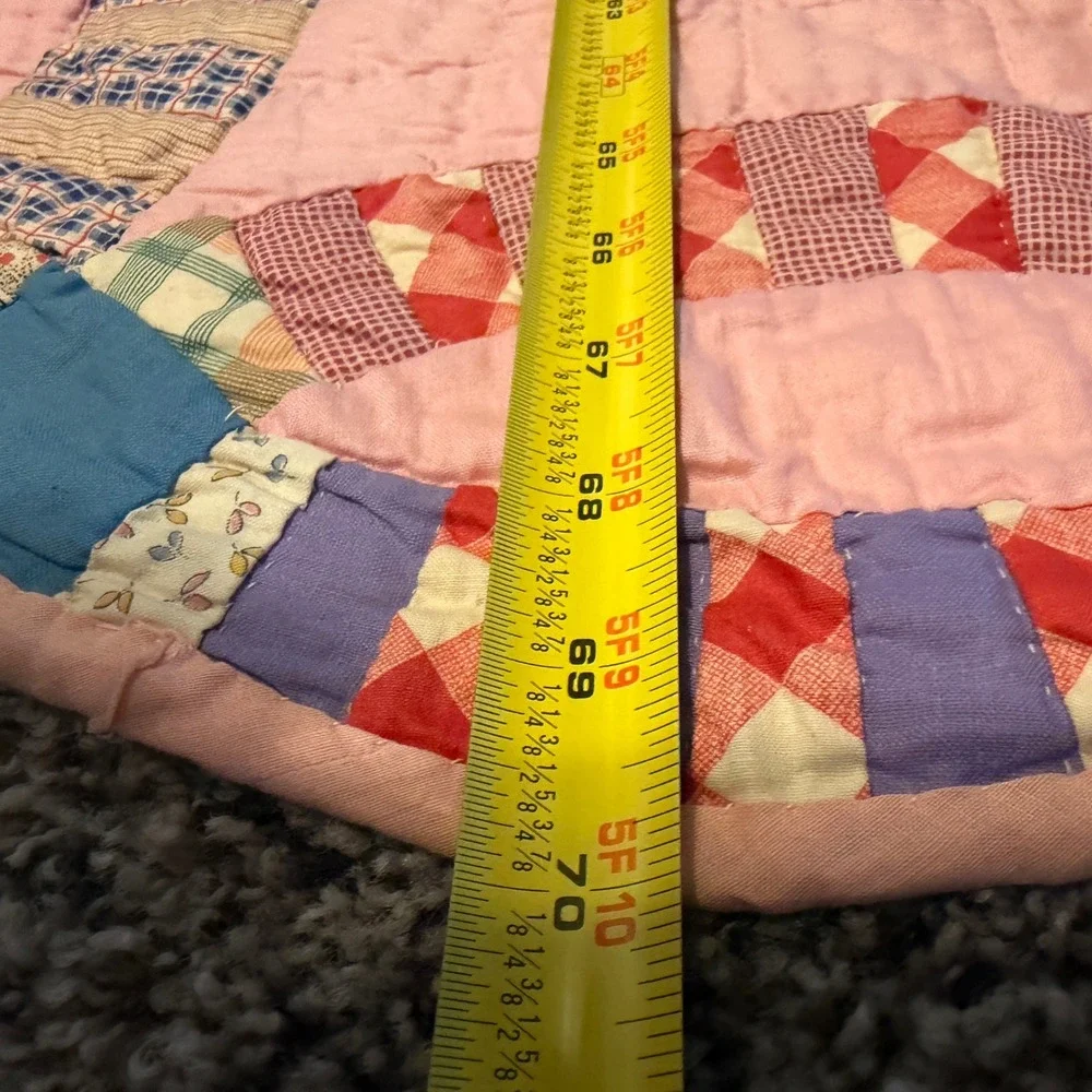 Vintage Handmade Double Wedding Ring Quilt Pink Scalloped Edge 84x70 Cotton
